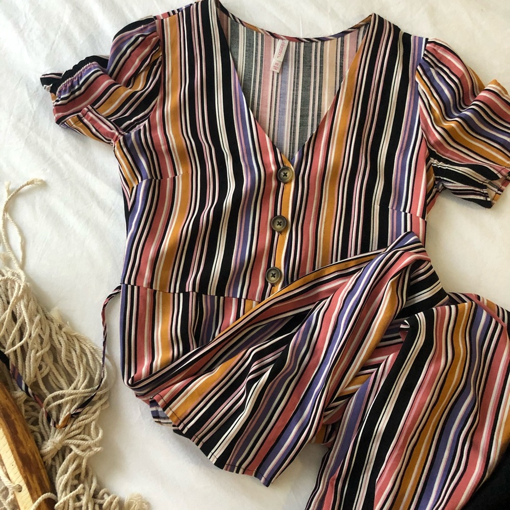 Short sleeve cropped jumpsuit